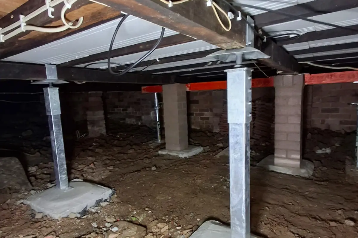 Structual deterioating piers _ residential 8